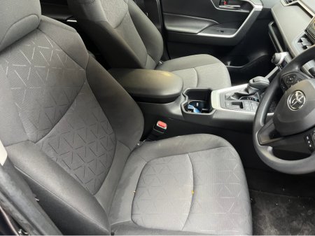 2024 Toyota Rav4 - thumbnail 9