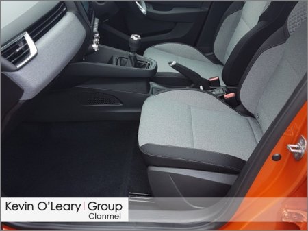 2025 Renault Clio Evolution TCe 90 E6E €23,900