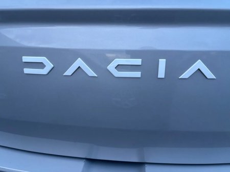 2024 Dacia Sandero TCe 90 Essential €15,500 thumbnail