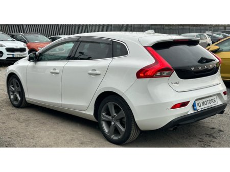2014 Volvo V40 T4 1.6L Petrol Automatic (8529) €10,995 thumbnail