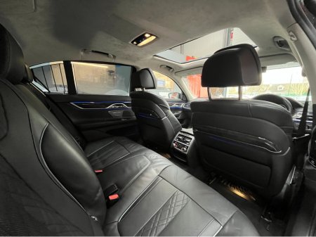 2016 BMW 7 Series - thumbnail 21