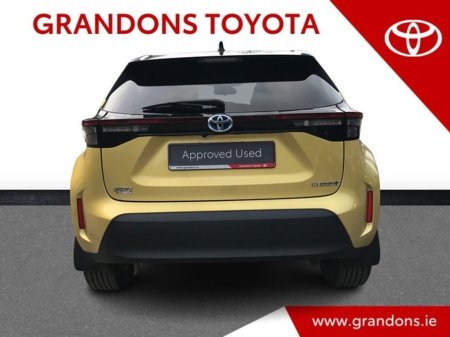 2022 Toyota Yaris Cross - view 4