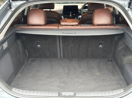 2020 Hyundai Ioniq PREMIUM SE PHEV S-A €19,638 thumbnail