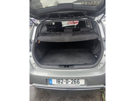 2018 Toyota Auris - thumbnail 8