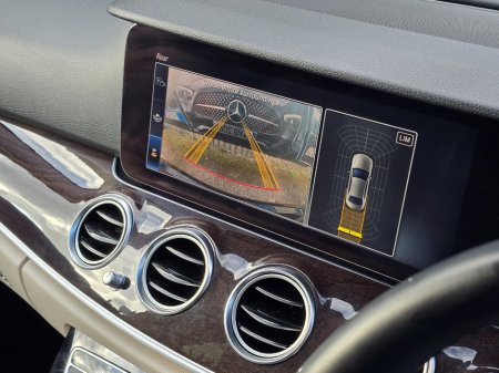 2019 Mercedes-Benz E Class - thumbnail 12