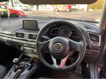 2016 Mazda Mazda3 1.5 SKYACTIV-D SE-L NAV 5DR €8,500 thumbnail