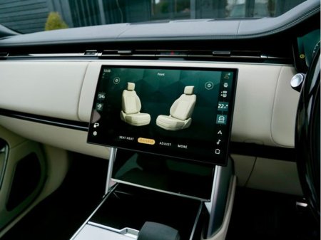 2025 Land Rover Range Rover - thumbnail 24