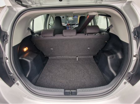 2016 Toyota Aqua - thumbnail 31