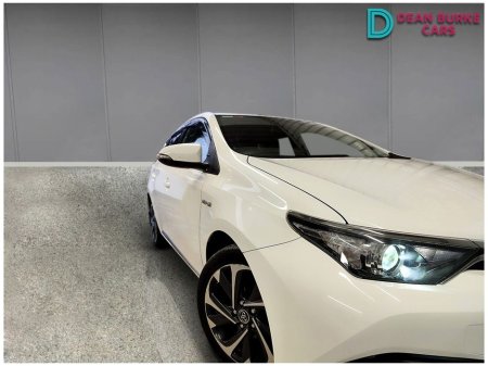 2016 Toyota Auris - thumbnail 16