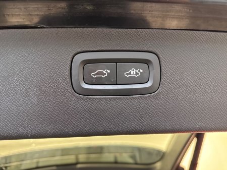 2022 Volvo XC90 T8 INSC EXP *2YR WARRANTY* €175 PER WEEK €56,995 thumbnail