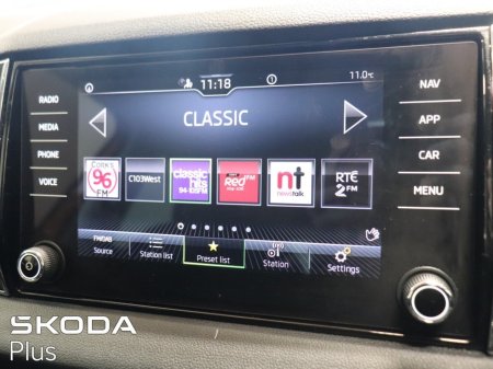 2023 Skoda Karoq 2.0TDI 115HP Ambition €30,950 thumbnail