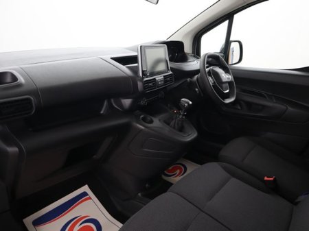 2022 Peugeot Partner - thumbnail 15