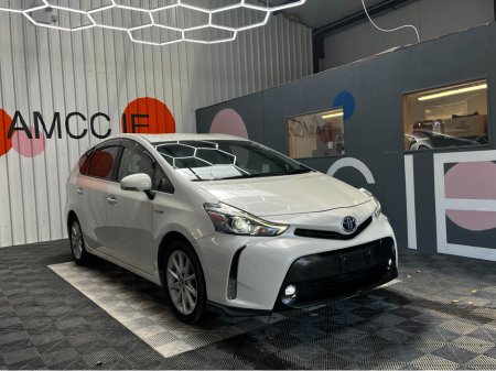2017 Toyota Prius Alpha 1.8 HYBRID 7 SEATER / 94k KMs / Reverse Camera