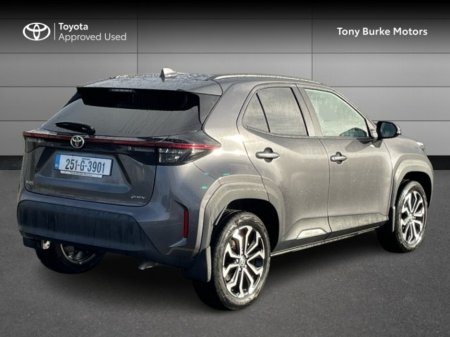 2025 Toyota Yaris Cross - SPECIAL OFFER UNIT - Save EUR 5,300 - LunaSport Monotone - 1.5 Hybrid - Automatic - EUR 180 // Remote Central Locking // Front Electric Windows // Rear Electric Windows // Electric Mirrors // Finger €31,855