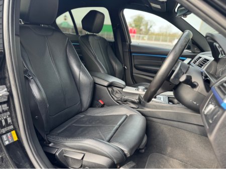 2017 BMW 3 Series - thumbnail 16