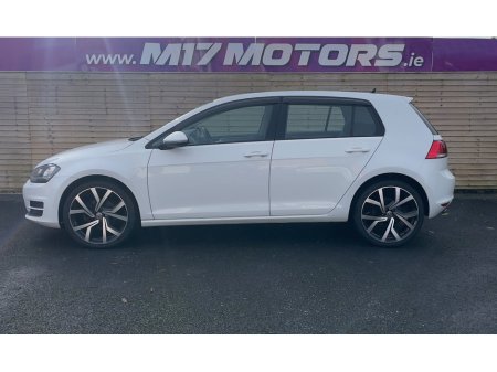 2015 Volkswagen Golf - view 4