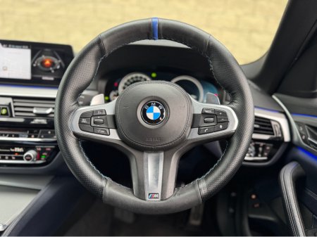 2017 BMW 5 Series - thumbnail 22