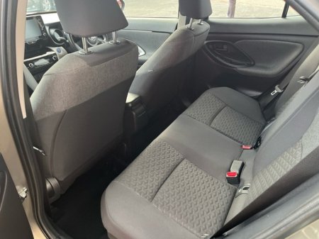 2022 Toyota Yaris Cross Hybrid Luna €26,500 thumbnail