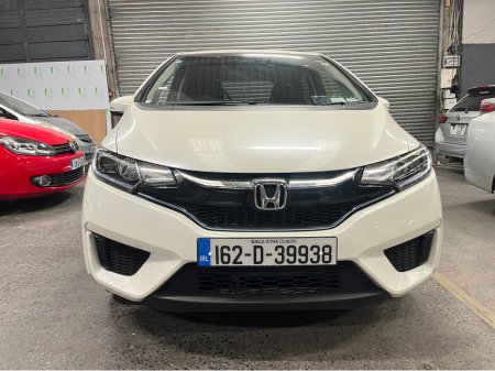 2016 Honda Fit DAA-GP6 HYBRID 5DR AUTO €10,995