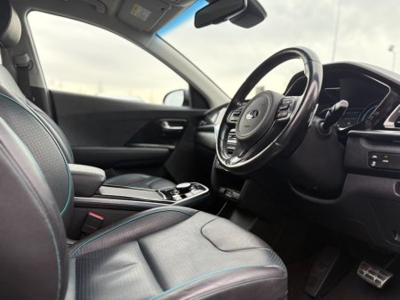 2020 Kia Niro - thumbnail 10