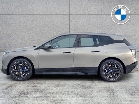 2023 BMW iX xDrive40 M Sport Edition €46,995 thumbnail