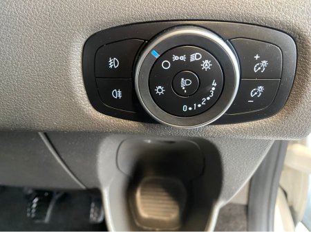 2022 Ford Tourneo Custom 125 T35 0 BUS M1 320L LIMITED EDITION 2.0 TD 130BHP 4 €49,950 thumbnail