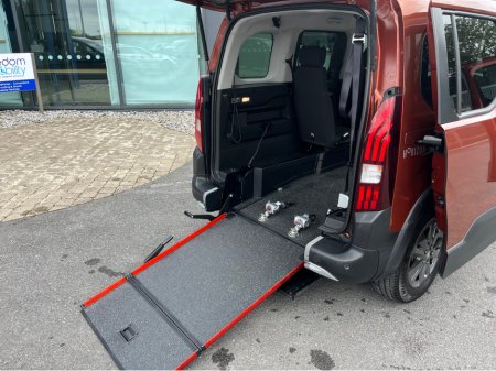 2022 Peugeot Rifter SWB Wheelchair Accessible €21,995 thumbnail