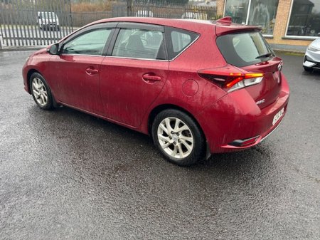 2017 Toyota Auris 1.6 D4D ICON TSS 5DR €13,995 thumbnail