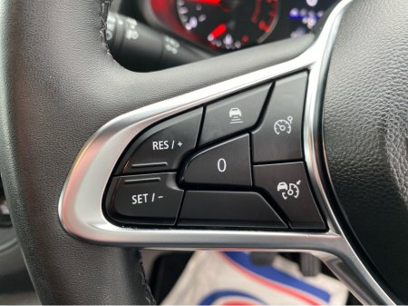 2024 Renault Trafic Red edition LWB 2.0 170BHP Automatic €31,500 thumbnail