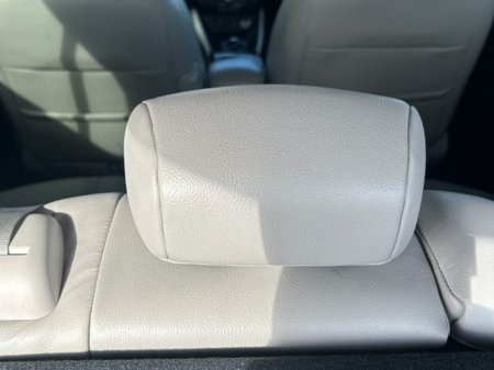 2018 Nissan Leaf - thumbnail 12