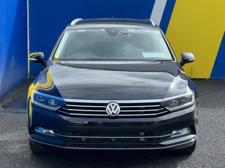 2018 Volkswagen Passat VARIANT HIGHLINE 2.0 TDI * HUGE SPEC * // LEATHER INTERIOR // 360 PARKING CAMERA // APPLE CARPLAY/ANDROID AUTO €22,950 thumbnail