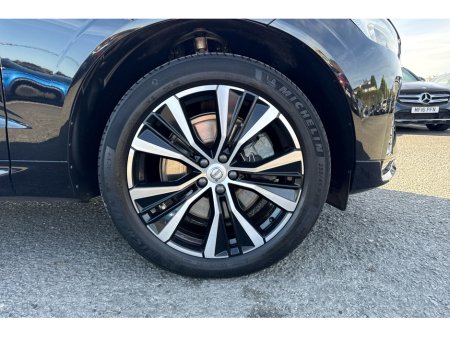 2023 Volvo XC60 + B4 MHEV AWD AUTO PLUS €59,200 thumbnail