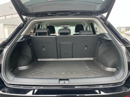 2023 Volkswagen T-Roc STYLE 1.5 TSI D7F 150HP €33,950 thumbnail