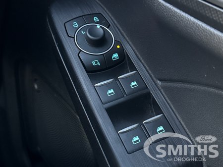 2024 Ford Kuga - thumbnail 24