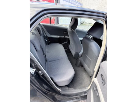 2009 Toyota Yaris - thumbnail 14