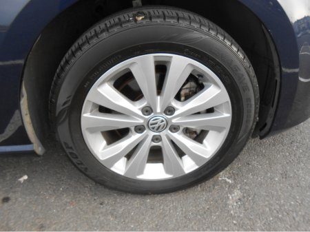 2016 Volkswagen Golf Comfort 1.2 Petrol Auto €14,995 thumbnail