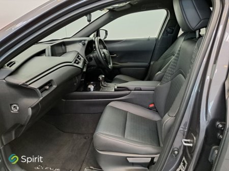 2022 Lexus UX 300 e - view 3