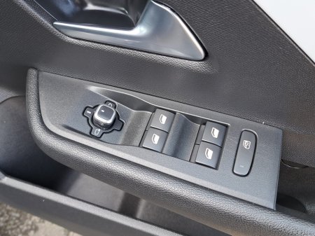 2024 Opel Astra - thumbnail 28