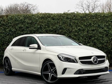 2017 Mercedes-Benz A Class A180 AMG-STYLE 1.6 AUTO // NEW 19