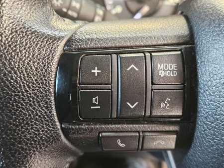 2024 Toyota Hilux - thumbnail 8