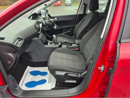 2015 Peugeot 308 ACTIVE 1.6 HDI 92 4DR €8,999 thumbnail