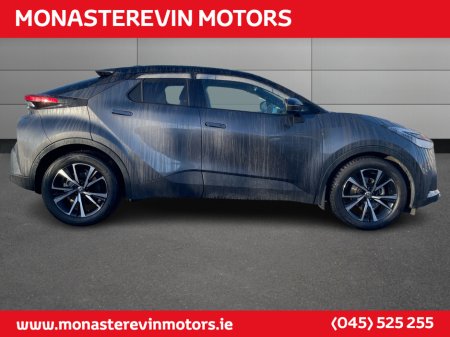 2025 Toyota C-HR - photo 4