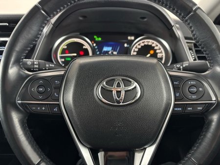 2019 Toyota Camry - thumbnail 14