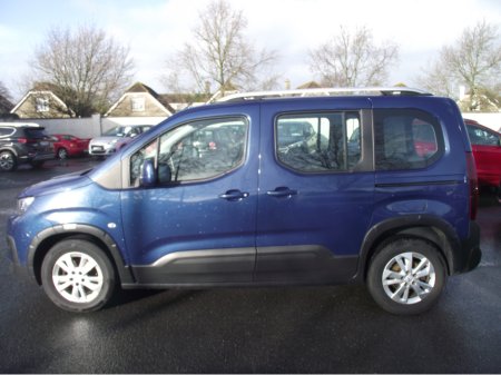 2019 Peugeot Rifter ALLURE 1.5 HDI 100PS 5DR MPV €17,950 thumbnail