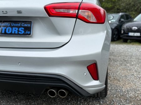 2021 Ford Focus - thumbnail 14