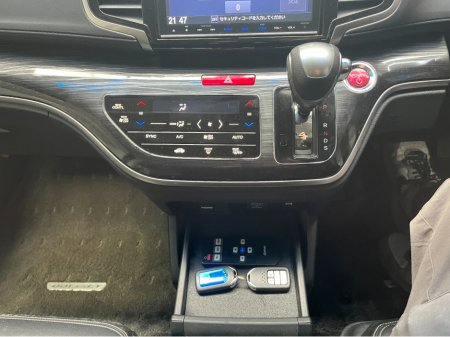 2017 Honda Odyssey - thumbnail 18