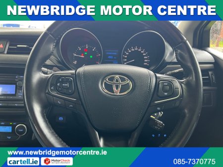 2017 Toyota Avensis 1.6 D AURA  STUNNING VEHICLE €6,950 thumbnail