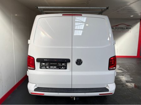 2023 Volkswagen Transporter - view 4