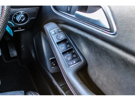 2016 Mercedes-Benz CLA Class  €16,995 thumbnail