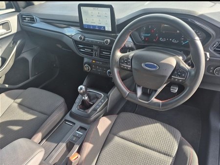 2021 Ford Focus - thumbnail 9